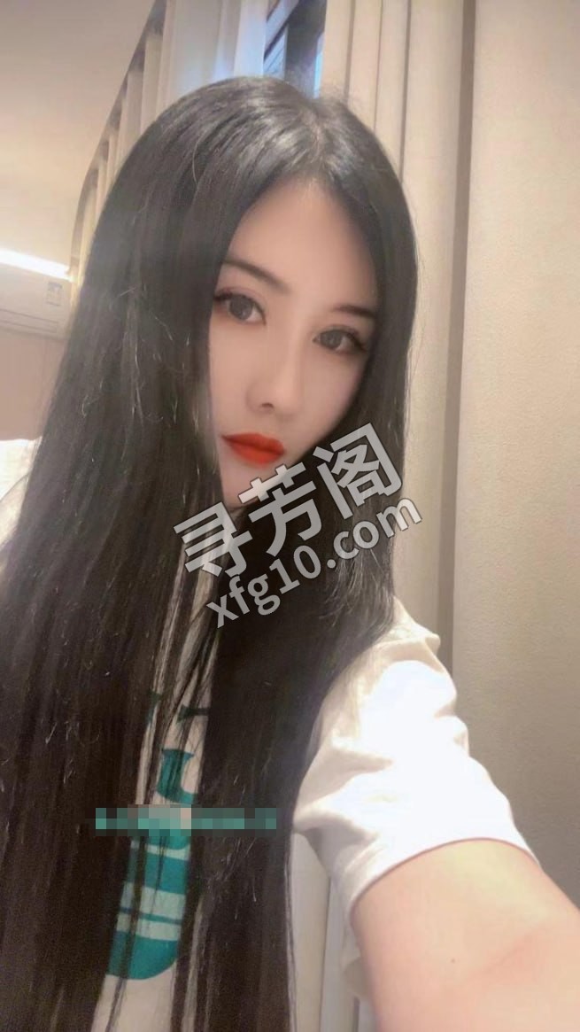 表姐的爱 位置 几岁 25岁-30岁 颜值＝ 8分 费用明细 4/p 7pp 8/2h 1500夜 项目 胸推 3