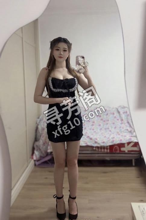 武侯美胸项目系林妙妙 地方 年龄 25岁-30岁 颜值： 6分 700 项目 鸳鸯浴，按摩，水中萧，波推，舌吻 4