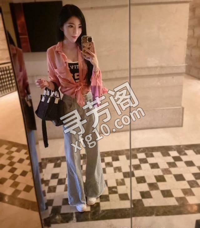南门小倩 地方 年龄 25岁-30岁 颜值： 6分 600 项目 波推，69，指划，制服丝袜，过水，漫游等等 2