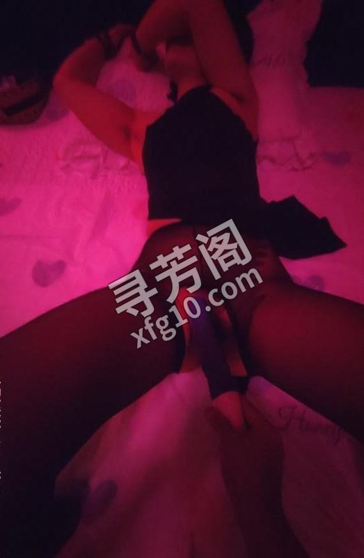 东门骚狐狸精 地方 年龄 25岁-30岁 颜值： 6分 500 项目 绝美口技、角色扮演、S女王、69、毒龙 2