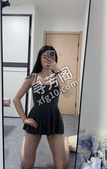 制服控微胖小少妇 地方 年龄 25岁-30岁 颜值： 6分 800 项目 鸳鸯浴 胸推 漫游 口爆 舌吻 指划 3