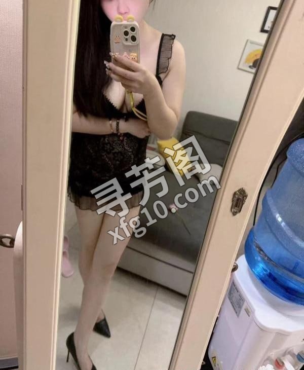 武侯美腿大胸少妇 地方 年龄 25岁-30岁 颜值： 6分 500 项目 鸳鸯浴，漫游，做爱，口爆，制服, 2