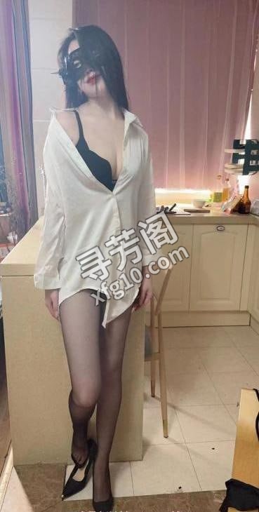 风骚艳舞女郎 地方 年龄 25岁-30岁 颜值： 6分 600 项目 拍视频，舌吻，毒龙，69，艳舞，乳胶 2