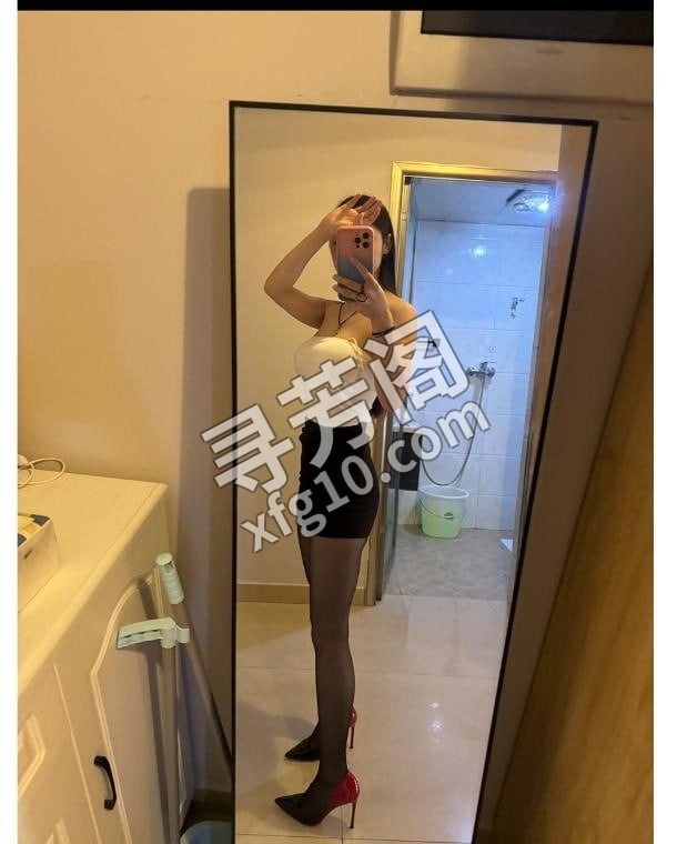 郫县薇薇泻火推荐 地方 年龄 25岁-30岁 颜值： 6分 300 项目 莞式全套项目 2