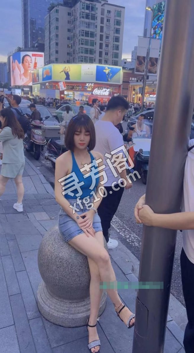 成都兼职御姐 地方 年龄 25岁-30岁 颜值： 8分 6p. 10pp 项目 一起洗澡，搓背，口活，胸t 4