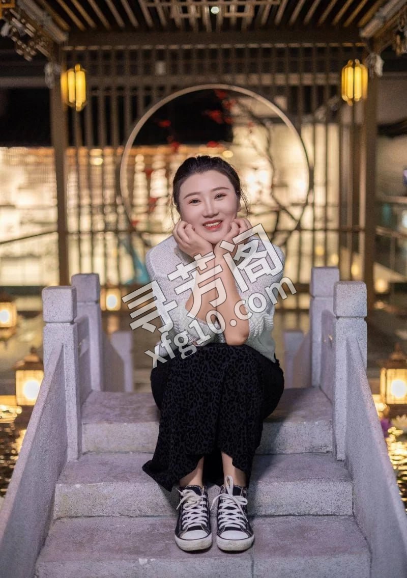 嘉兴八佰伴丰满少妇 信息分类：楼凤兼职 地方：浙江省- 信息来源： 群 年龄：28 颜值：身材：6 2