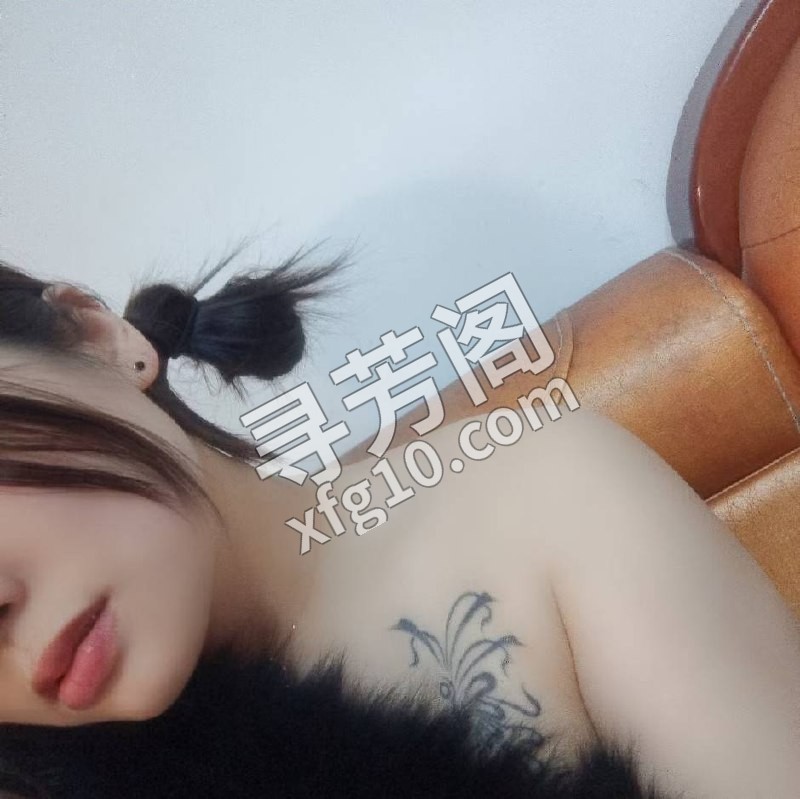 德州双凤 地方 年龄 25岁-30岁 颜值： 6分 500 项目 双飞该有的都有 2