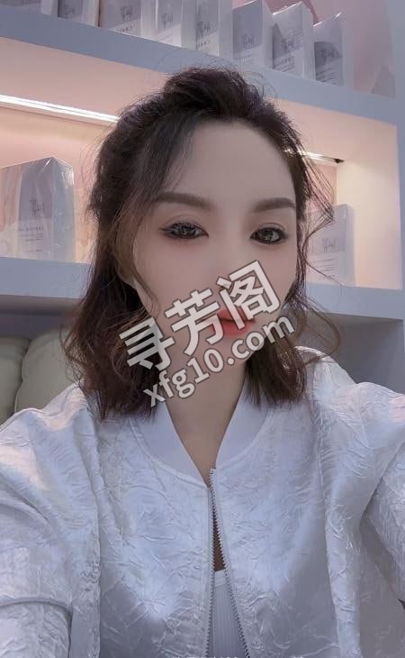 哈西梓涵 地方 年龄 25岁-30岁 颜值： 6分 500 项目 鸳鸯浴、按摩、指滑、口活、深喉、情趣、冰火 2