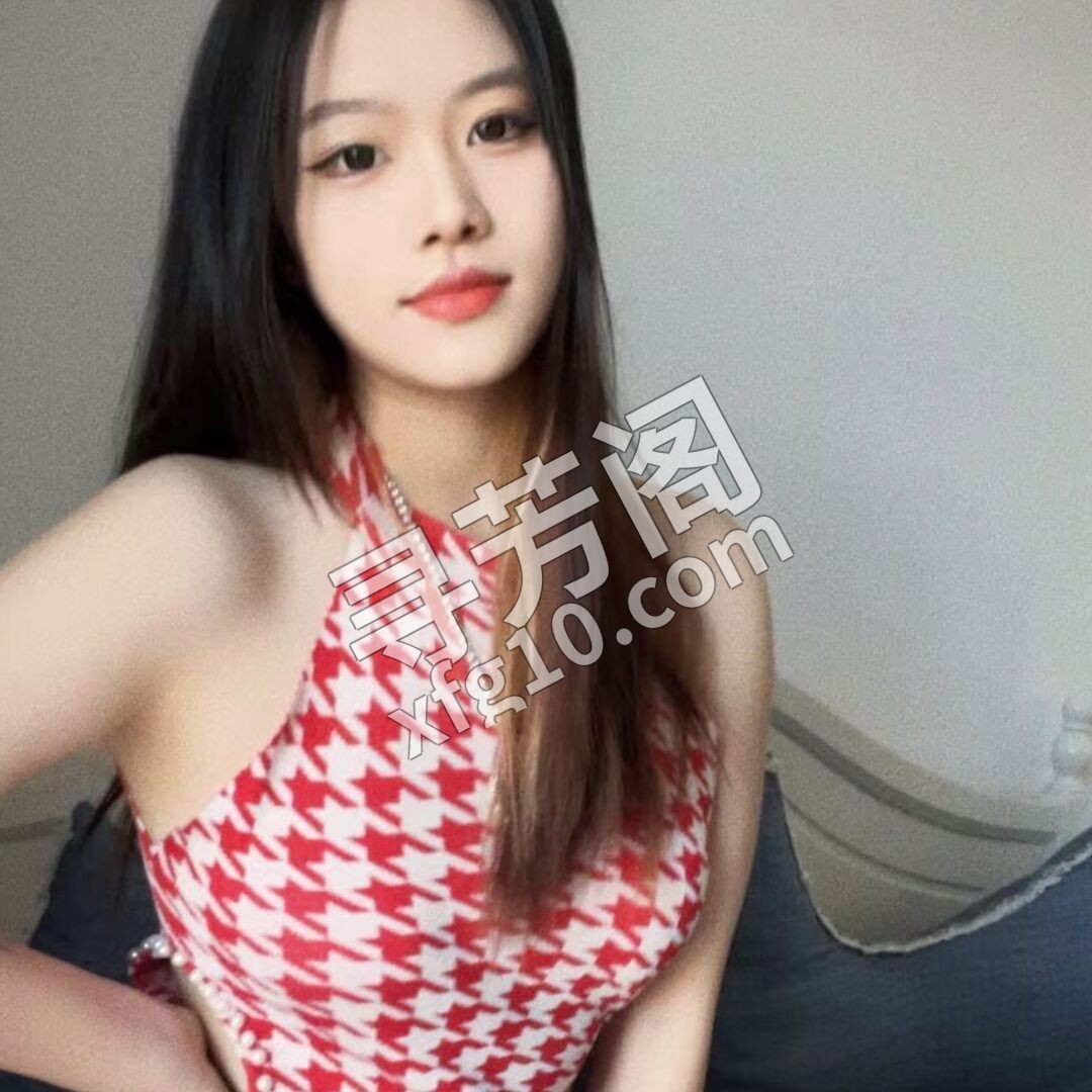呼市性感姐姐冬儿 信息分类：楼凤兼职 地方：内蒙古- 信息来源：车友推荐 年龄：26 颜值：身材：大胸翘臀 2