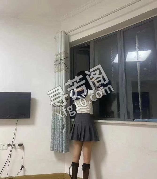 蜀山漂亮妹妹 地方 年龄 25岁-30岁 颜值： 6分 500 项目 口舔胸做69指划一些简单项目亲摸 2