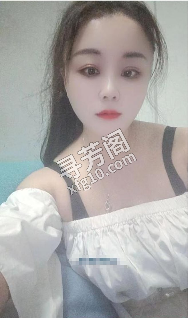 永泰少妇依依 位置 几岁 25岁-30岁 颜值＝ 7分 费用明细 400 项目 鸳鸯浴，水中萧，十指弹琴 3