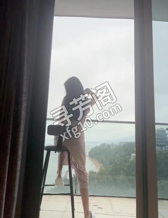 包河大长腿美女 地方 年龄 25岁-30岁 颜值： 6分 500 项目 助浴，走水，漫游，指画，69，胸推 2
