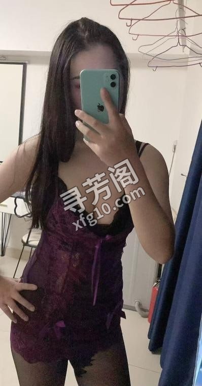 蜀山区高个美女 地方 年龄 25岁-30岁 颜值： 6分 400 项目 口，口爆，胸推，指划，丝袜，后背 3