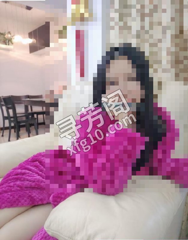 小蜜蜂 地方 年龄 25岁-30岁 颜值： 6分 700 项目 按摩、口滑、吸皮、DL，爱爱，陪浴 2