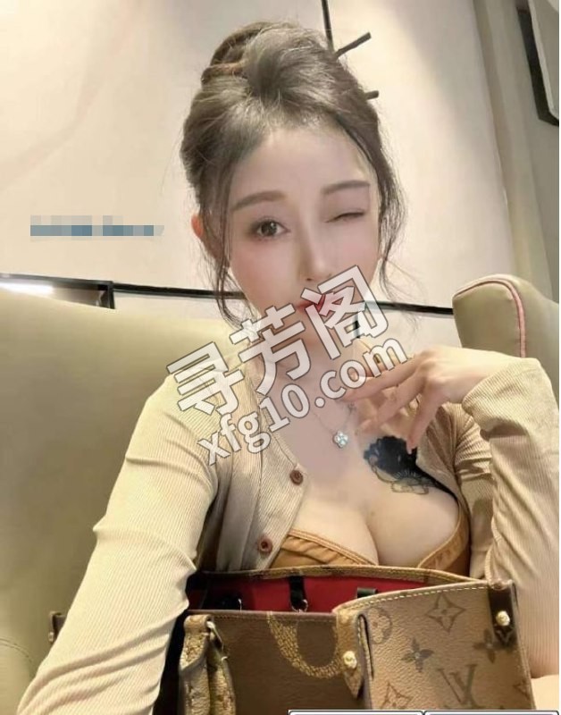 静安苏暖暖 地方 静安区 年龄 25岁-30岁 颜值： 6分 800 项目 鸳鸯浴，胸推，漫游，深猴，69 3