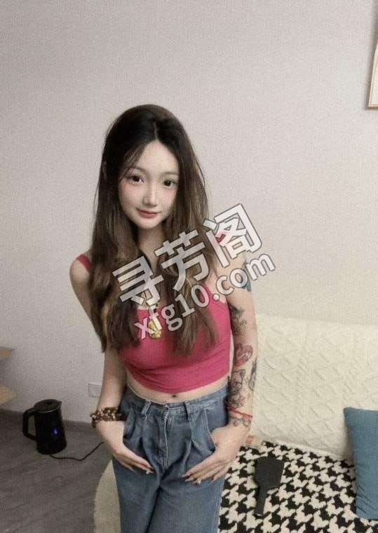 瑶海年轻小美女 地方 年龄 25岁-30岁 颜值： 7分 500 项目 舔 口 做 2