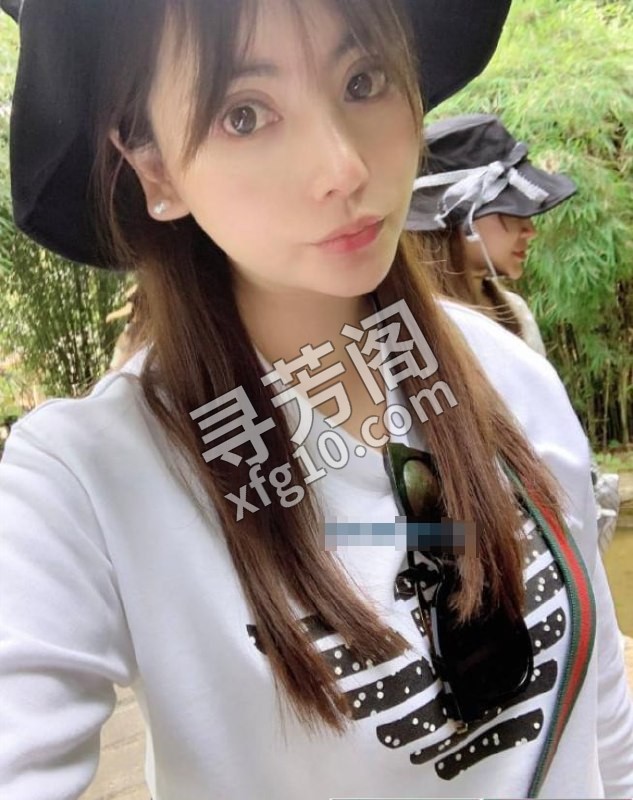 性感欧阳娜娜 地方 年龄 25岁-30岁 颜值： 6分 900 项目 洗澡亲、眯眯、吹箫、漫游，69、按摩 2