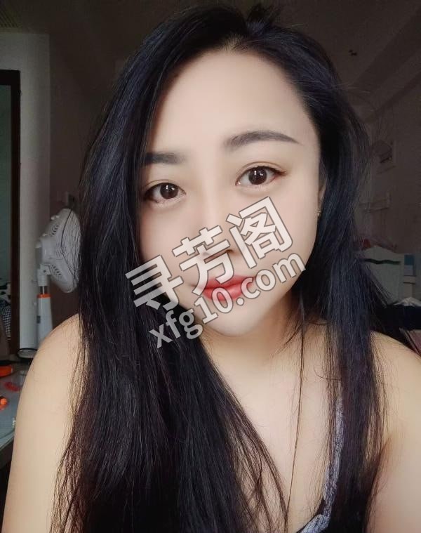 项目型骚少妇 地方 年龄 25岁-30岁 颜值： 6分 400 项目 莞式全套，鸳鸯浴，口爆，毒龙，做爱胸推 2