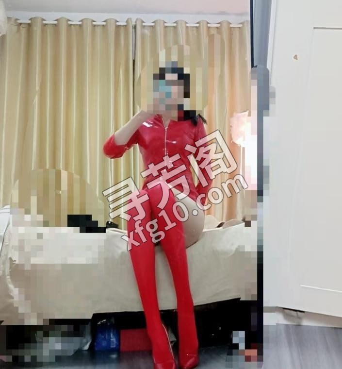 木木女王sm丝足 地方 年龄 25岁-30岁 颜值： 6分 300 项目 女王，丝袜足交，高跟诱惑，情趣制服 3