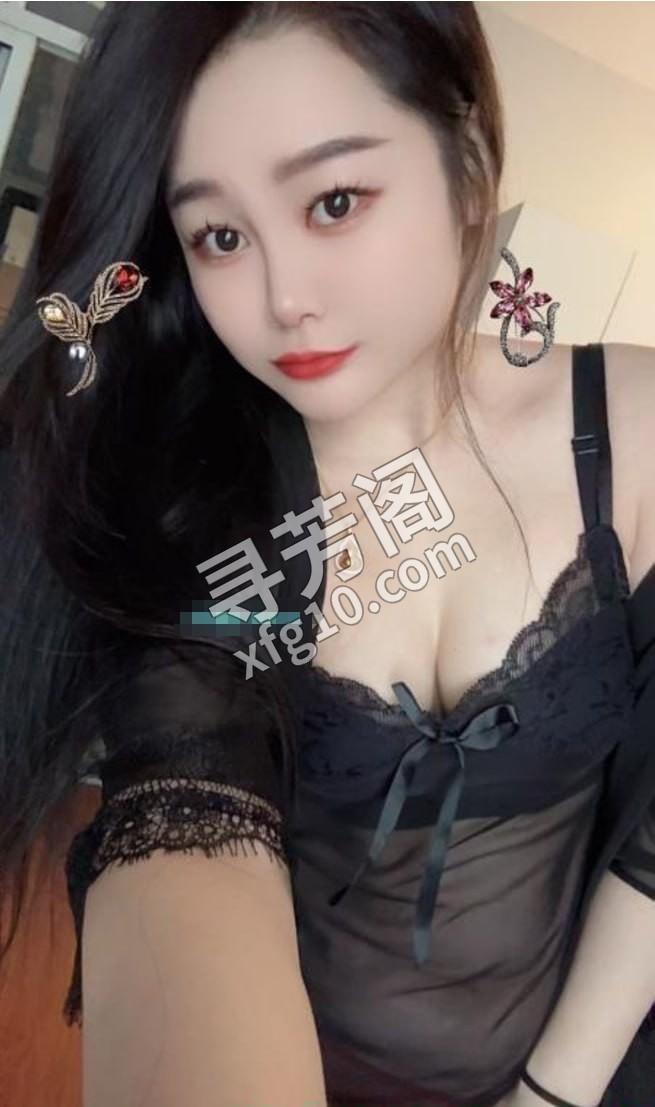 肤白风骚小骚货 地方 年龄 25岁-30岁 颜值： 6分 400 项目 全套该有都有 w，， 2
