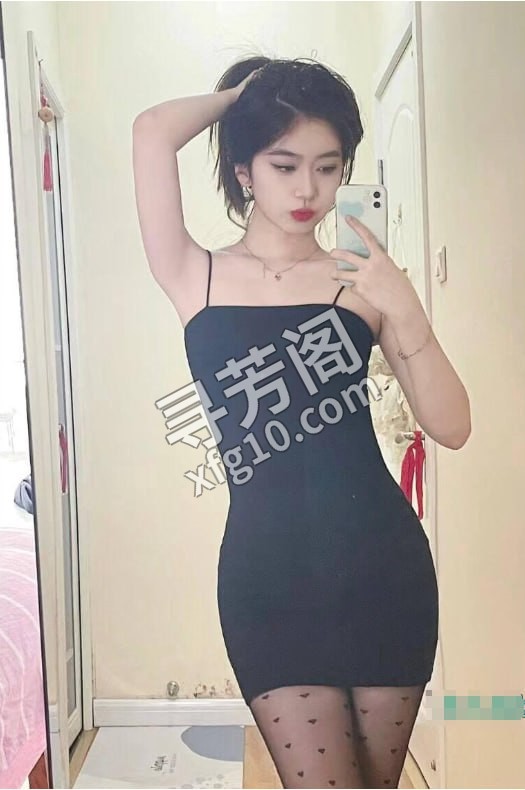 客村大奶小姐姐 地方 年龄 27 颜值： 8 800 项目 鸳鸯浴，六九，调情，口爆，舌吻，慢游，指划，毒龙 2