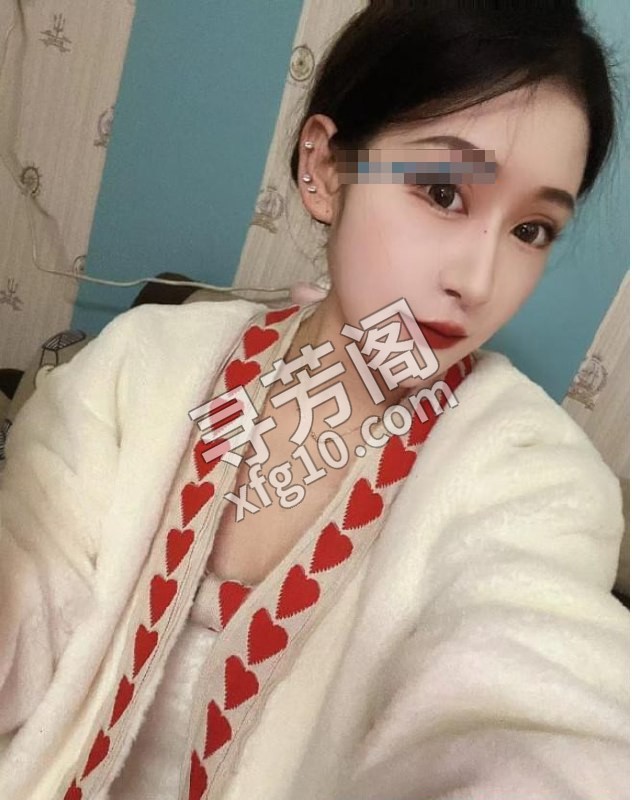 天生自带骚 地方 年龄 25岁-30岁 颜值： 6分 700 项目 臀推，胸推，口爆，制服情趣，漫游，爱爱 2