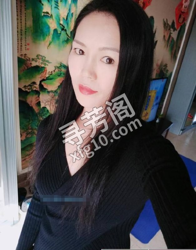 御姐女王丽丽 地方 年龄 30岁-40岁 颜值： 6分 500 项目 深喉，情趣丝袜，足交，啪啪，女王调教全套 3