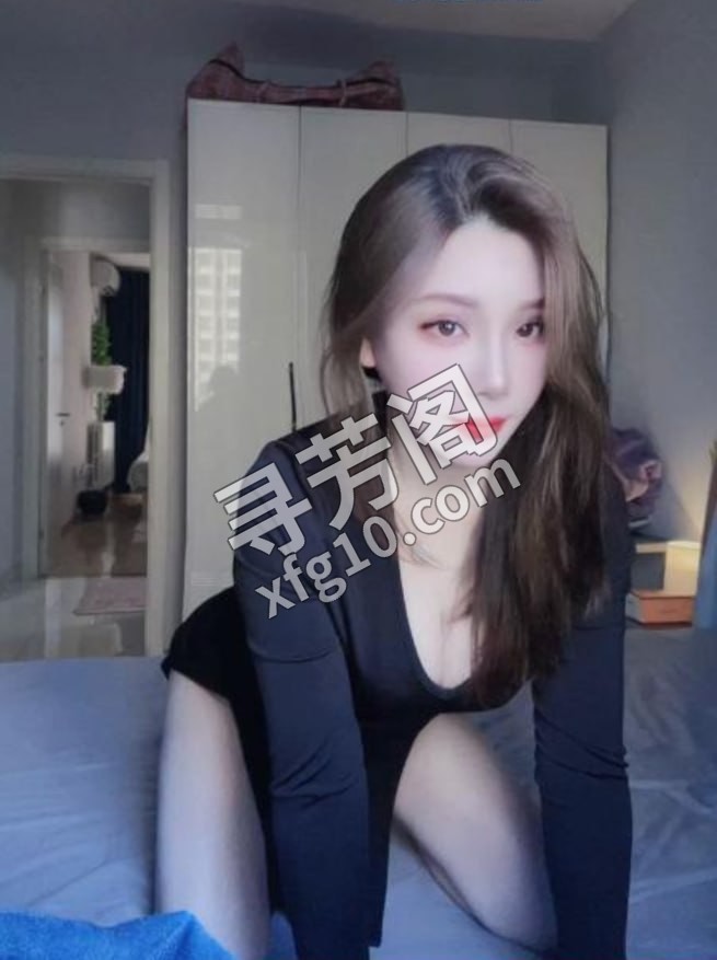 武汉喷水小骚货 地方 年龄 25岁-30岁 颜值： 6分 500 项目 洗澡，床上吹箫，六九，胸推，姿势爱爱 2
