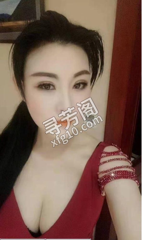 贵阳御姐大长腿 地方 年龄 25岁-30岁 颜值： 6分 600 项目 毒龙，69，特色水磨，水床，倒挂金钩 2