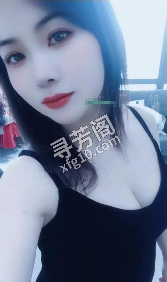 湖南小少妇 地方 年龄 30岁-40岁 颜值： 6分 400 项目 漫游 胸推 口大 闻香 互吻 漫游世界 3