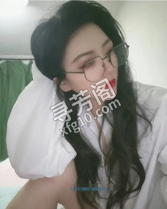 长沙特可爱 位置 几岁 25岁-30岁 颜值＝ 6分 费用明细 600 项目 帮洗，舔耳朵，调情，舌吻，口活 3
