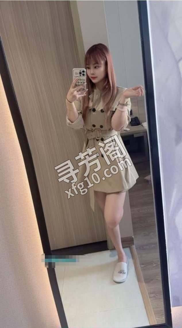 杭州毒龙妹 地方 年龄 25岁-30岁 颜值： 6分 700 项目 鸳鸯浴，六九，毒龙，花式吹箫，胸推，臀推 3