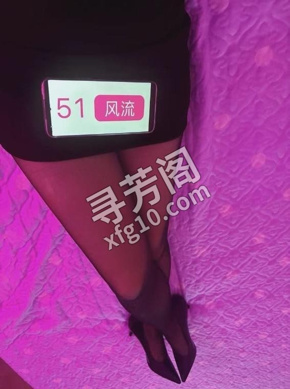 黑丝翘臀小雪 地方 市辖区 年龄 25岁-30岁 颜值： 6分 500 项目 调情、胸推、漫游、无套口、舔蛋 3