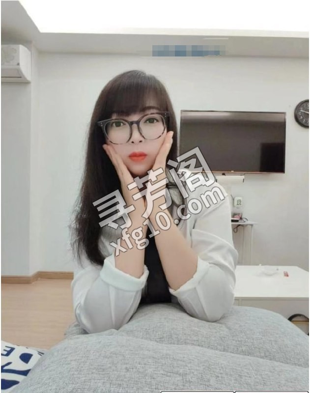 个人中项水蜜桃 地方 年龄 25岁-30岁 颜值： 6分 400 项目 助浴 按摩 花式调情 指画 胸滑 臀 3