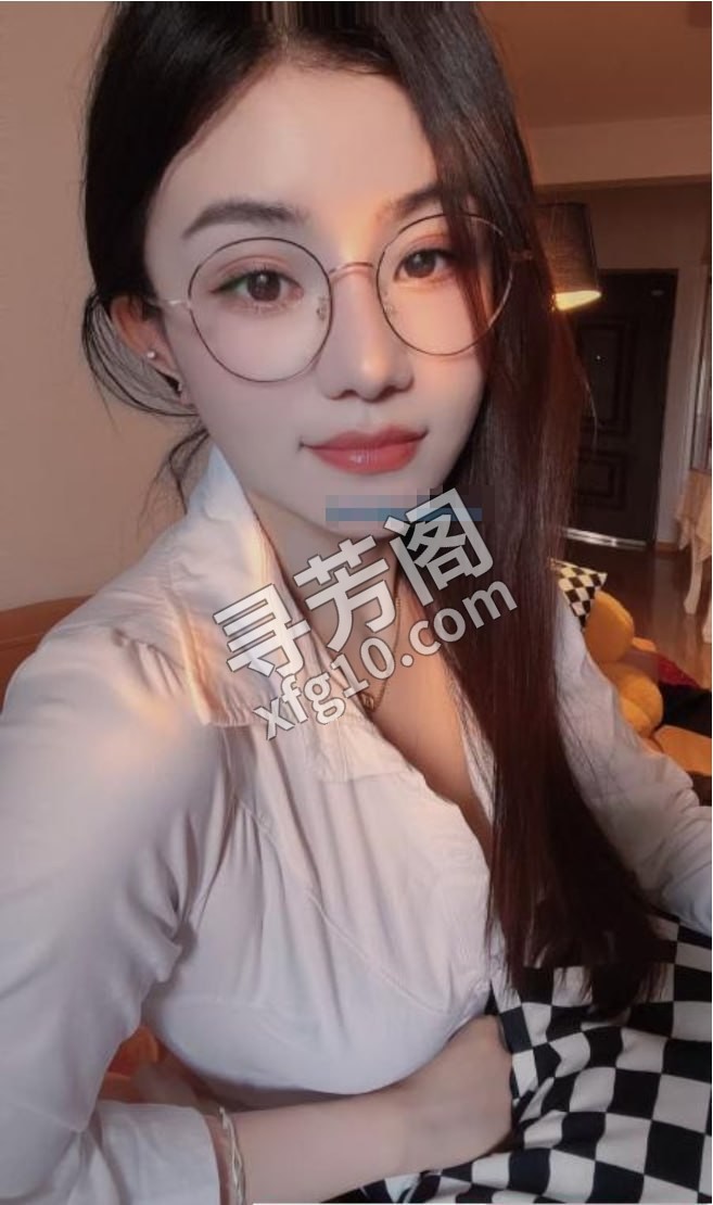 中央城泰鑫飞机店 地方 年龄 20岁-25岁 颜值： 7分 398 项目 柔式按摩，指滑，鼻吸，调情，丝袜 2