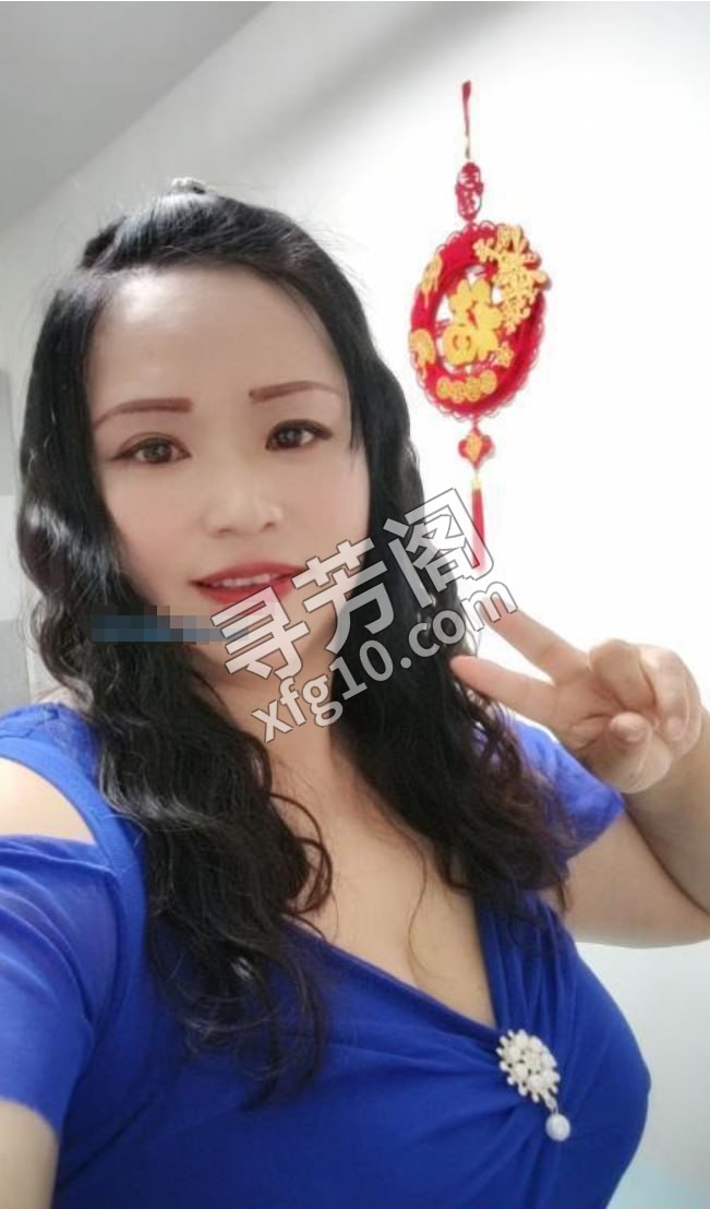 罗湖大胸文文 地方 市辖区 年龄 30岁-40岁 颜值： 6分 300 项目 全套项目，喜吹做，六九调情，填蛋蛋 2