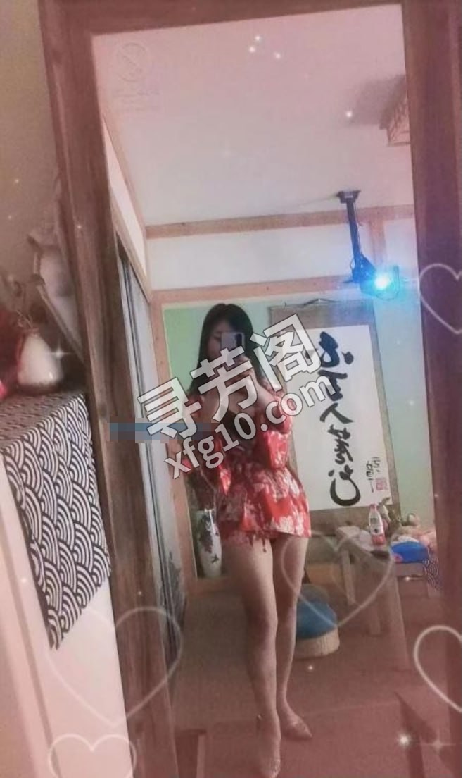 循礼门大奶狗尾巴草 地方 年龄 25岁-30岁 颜值： 6分 500 项目 鸳鸯浴，舌吻，69，毒龙，漫游，爱爱 2