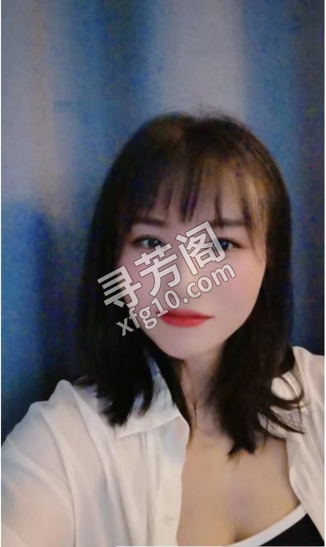 白云嘉禾妹子 地方 年龄 25岁-30岁 颜值： 6分 500 项目 鸳鸯浴，口吹，漫游，调情，舔蛋，69，爱爱 2