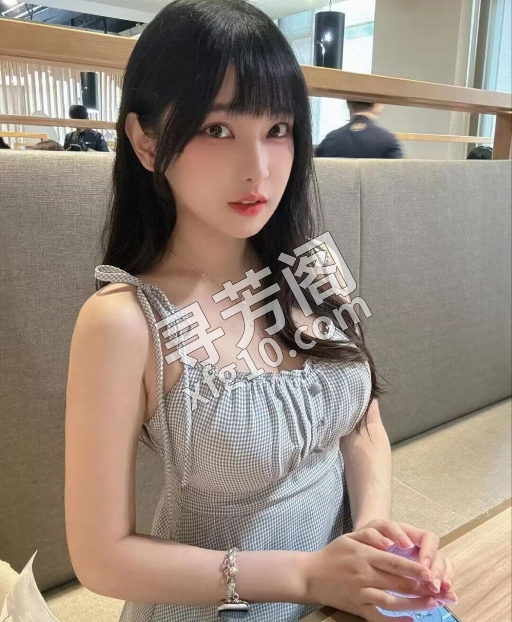 姐姐会疼人儿 评价=10分 地址= 年龄=21 颜值=9分 价格=700两次 服务项目：鸳鸯浴 啪啪 69 2