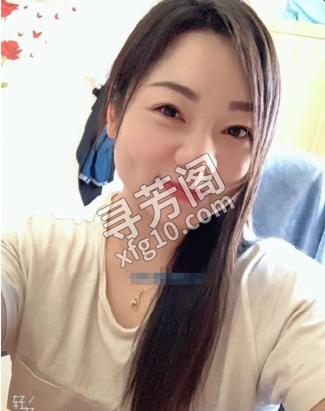 广州琳琳 地方 年龄 30岁-40岁 颜值： 6分 400 项目 鸳鸯浴，水中萧，舔丹丹，吃鸡吧，69 2
