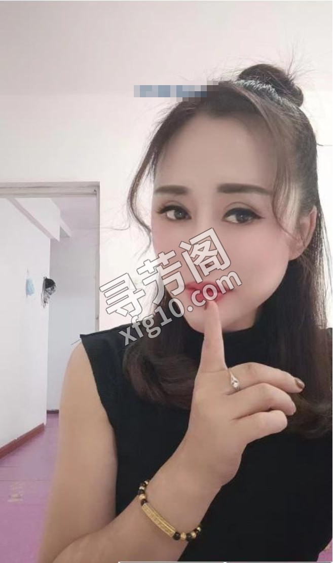 性感黑丝红唇熟女 地方 滨海新区 年龄 30岁-40岁 颜值： 6分 300 项目 全套项目 2