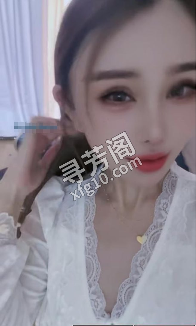 娇柔美女 地方 年龄 25岁-30岁 颜值： 6分 500 项目 洗澡，胸推，口爆，kiss，丝袜制服 2
