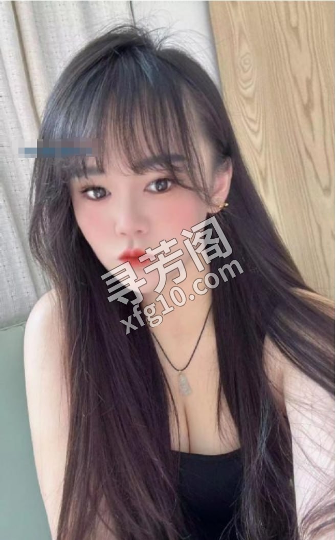 丝袜制服兼职小师妹 地方 年龄 25岁-30岁 颜值： 6分 700 项目 丝足按摩，足交，丝袜调情，胸推 2