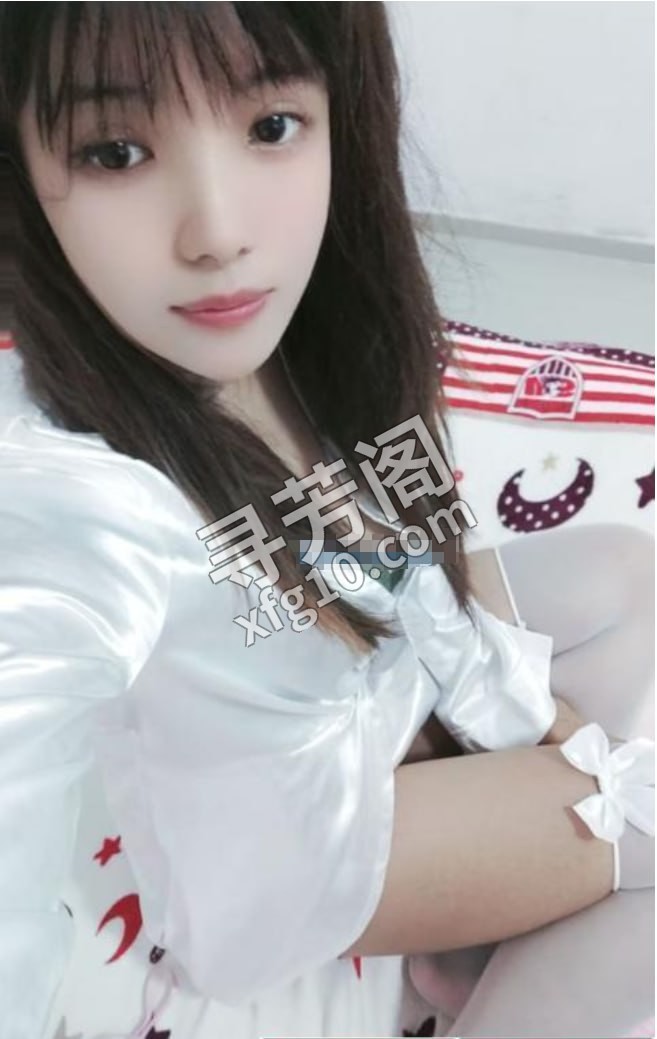 河南岸莉莉 地方 年龄 25岁-30岁 颜值： 6分 800 项目 按摩，指滑，AB面，制服，丝袜，温柔细语 2