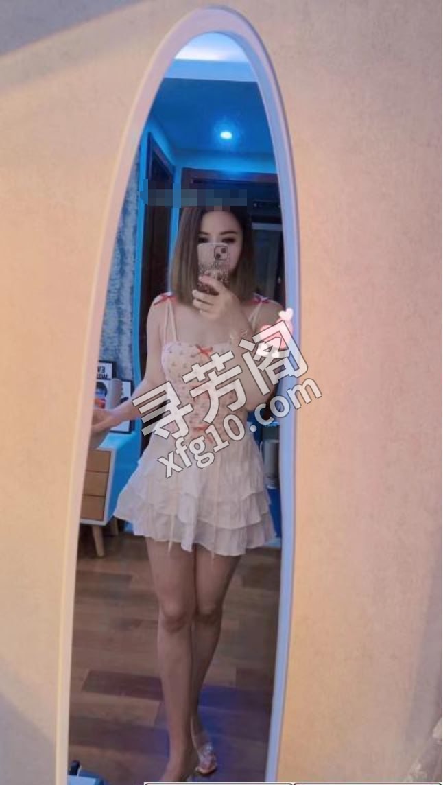 武进气质美女 地方 年龄 25岁-30岁 颜值： 6分 600 项目 情趣 丝袜 指划 漫游 调情 吹箫 69 2