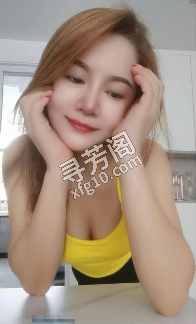 洛溪少妇Coco 地方 年龄 25岁-30岁 颜值： 6分 400 项目 全套项目 3