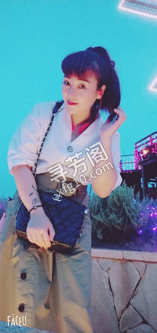 武昌少妇乐乐 地方 年龄 30-40 颜值： 7 400/50分钟 项目 鸳鸯浴 胸推 漫游 调情 催 做 3
