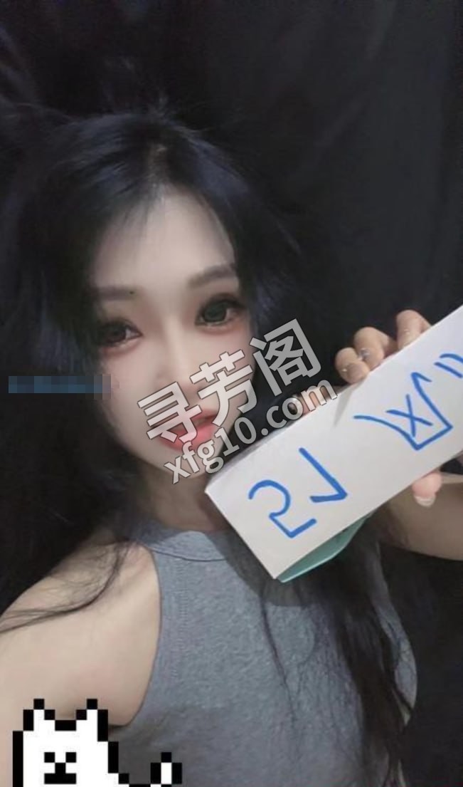 富阳老师默默 位置 几岁 25岁-30岁 颜值＝ 7分 费用明细 700 项目 鸳鸯浴，水中萧，调情，无套吹 2