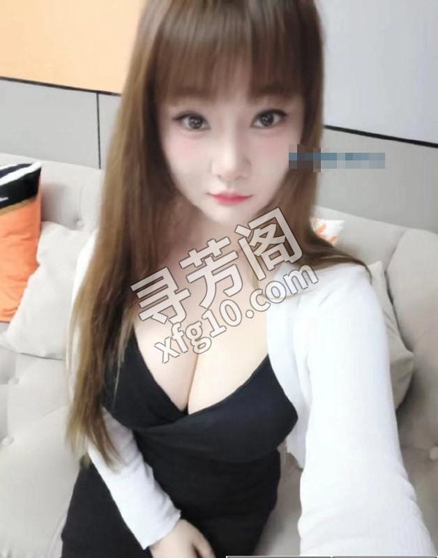 大e美乳小苹果 位置 几岁 25岁-30岁 颜值＝ 6分 费用明细 800 项目 鸳鸯浴，情趣，按摩，乳胶 2