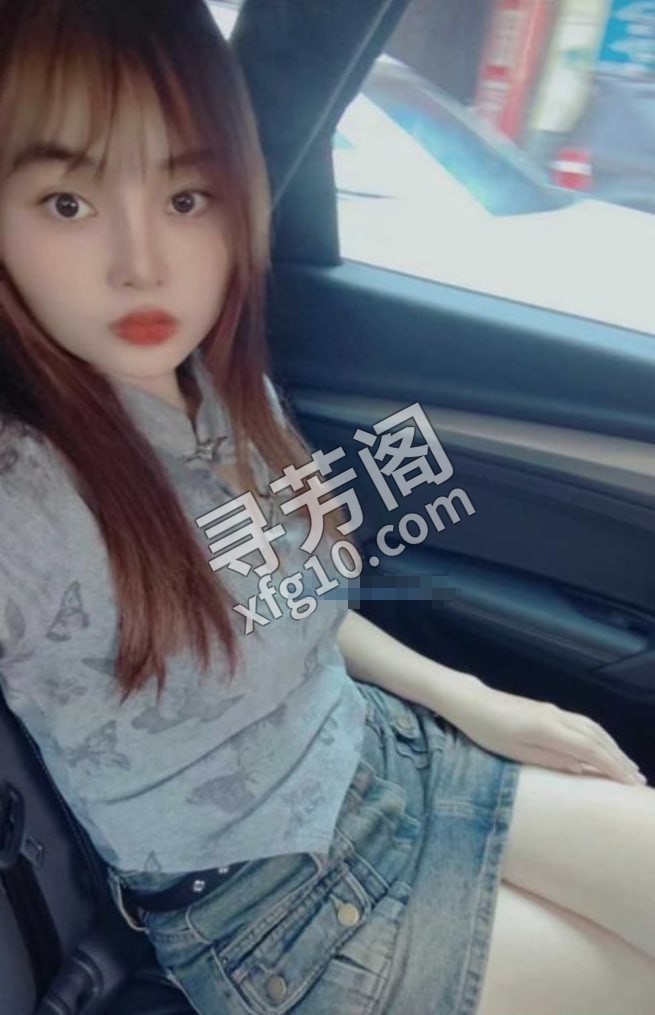 东莞虎门小姐姐女友感 位置 几岁 25岁-30岁 颜值＝ 6分 费用明细 600 项目 鸳鸯浴 调情 高跟丝袜 2